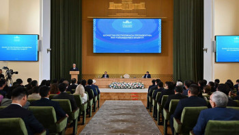 Фотография к новости: Мемлекет басшысы Қасым-Жомарт Тоқаев ғалымдармен кездесті