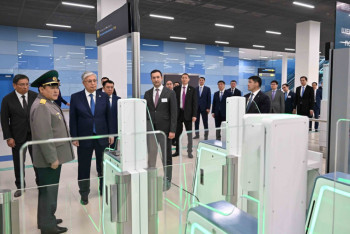Фотография к новости: Тоқаев Алматы әуежайының жаңа халықаралық терминалына барды