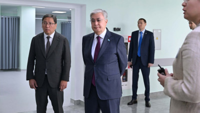 Президент Балалар шұғыл медициналық жәрдем орталығын аралап көрді