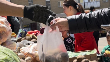 Фотография к новости: Астанада биылғы алғашқы ауыл шаруашылығы жәрмеңкесі өтіп жатыр