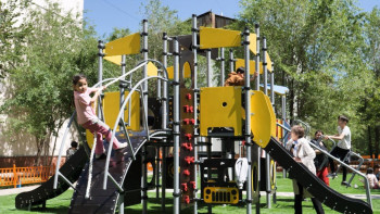 Фотография к новости: Елорданың Алматы ауданында Балаларды қорғау күніне орай тағы 7 аула ашылды