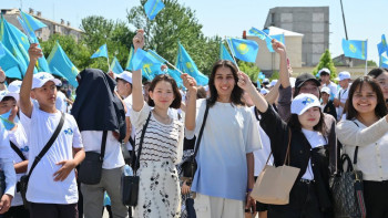 Фотография к новости: Шымкентте мемлекеттік рәміздер күні аталып өтті