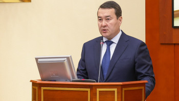 Фотография к новости: "Мені алдай алмайды": Смайылов ақшаның тиімді жұмсалуын бақылайтынын айтты