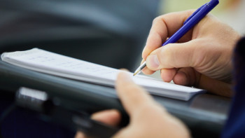 Фотография к новости: Енді бәс тіккендер жұмыстан шығарылады