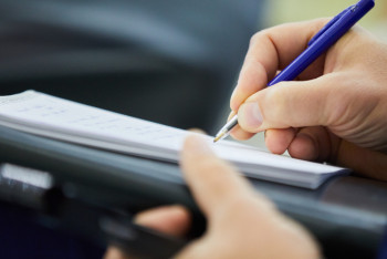 Фотография к новости: Енді бәс тіккендер жұмыстан шығарылады