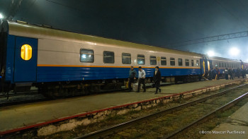 Фотография к новости: Сенатор: Бір ай бұрын да билет жоқ