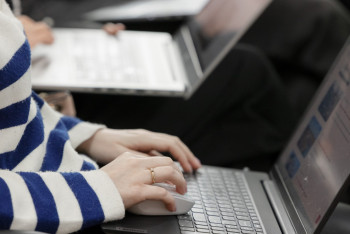 Фотография к новости: Сары баспасөзге тән материалдар көбейгені байқалады – сенатор