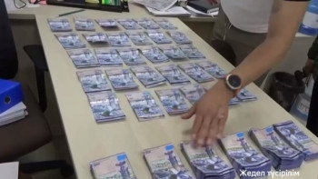 Фотография к новости: Өзін  ҰҚК қызметкері ретінде таныстырған азамат пара алып жатқан кезінде ұсталды