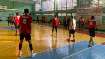 Фотография к новости: Алматыда NEET санатындағы жастар арасында волейболдан чемпионат өтті