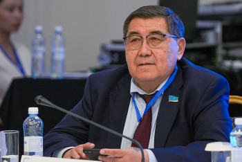 Фотография к новости: "Блогерлерді де жауапқа тартамыз". Депутат дін туралы заңға түсініктеме берді