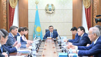 Фотография к новости: Сенат отырысының күн тәртібі бекітілді