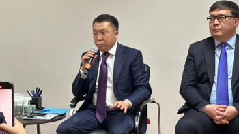 Фотография к новости: "Биыл рекордтық көлем" – министр 20 жыл жөнделмеген жолдар жөнделетінін айтты