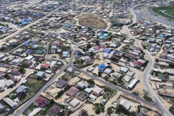 Фотография к новости: Тасқын су. Құлсары қаласында бүлінген жолдар қалпына келтірілуде