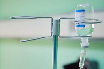 Фотография к новости: "Екпе алмаған". Министр Қарағандыда көкжөтелден қайтыс болған балаға қатысты пікір білдірді