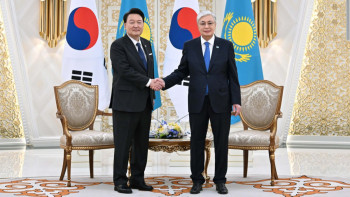 Фотография к новости: Тоқаев пен Юн Сок Ёль шағын құрамда келіссөз жүргізді