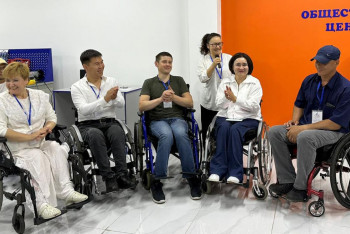 Фотография к новости: Қарағандыда мүгедектер арбасын жөндейтін шеберхана ашылды