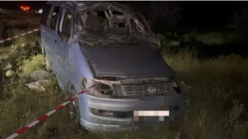 Фотография к новости: Алматы – Қорғас тас жолында шағын автобус аударылып, төрт адам қаза тапты