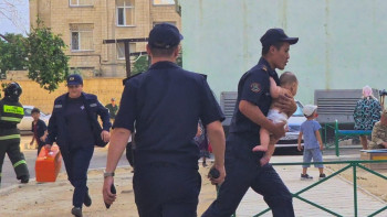 Фотография к новости: Ақтауда өрт шыққан пәтерден үш бала құтқарылды