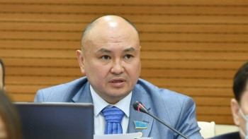 Фотография к новости: Қарызға батқан ҚТЖ жекенің қолына өтуі мүмкін бе? - депутат пікірі