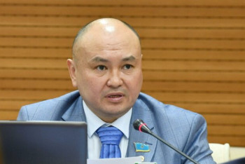 Фотография к новости: Қарызға батқан ҚТЖ жекенің қолына өтуі мүмкін бе? - депутат пікірі