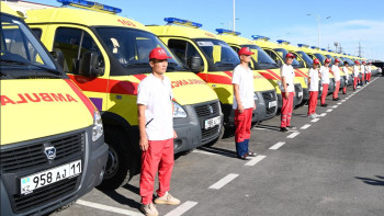 Фотография к новости: Қызылордада медицина мекемелеріне 50 жаңа көлік табысталды