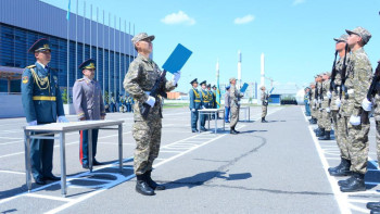 Фотография к новости: Ұлттық қорғаныс университетінің ғылыми взводы әскери ант берді