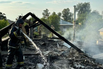 Фотография к новости: Ақтөбе қаласында жекеменшік тұрғын үй өртенді