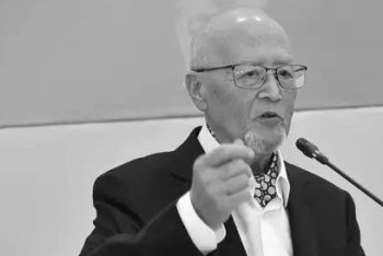 Президент Мұрат Әуезовтің отбасына көңіл айтты