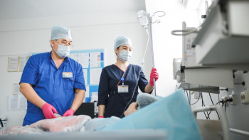 Фотография к новости: СҚО-дағы қайғылы оқиға. Екі баласынан айырылған ана палатаға ауыстырылды