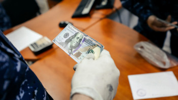 Фотография к новости: Жалған шетел валютасын өткізу фактілері жиілеп кетті – ҚМА