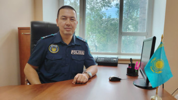 Фотография к новости: Біздің полиция. Ең бастысы – халықпен тіл табысу – подполковник