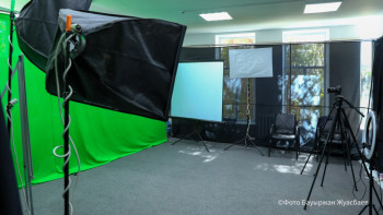 Фотография к новости: 300 млн теңгеге түсірілген фильмнен 7 мың теңге ғана табыс түскен