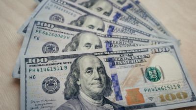 Доллар қымбаттаса, азық-түлік бағасы өзгере ме? – Сүлейменов жауап берді