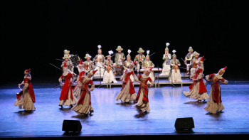 Фотография к новости: «Қазақконцерт» әртістері Қытайда өнер көрсетті