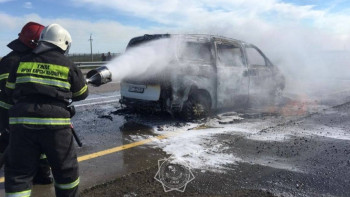 Фотография к новости: Павлодар облысында жеңіл автокөлік өртенді