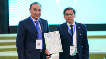 Фотография к новости: Сарапшылар талантты басқарудың өзекті мәселелерін талқылады