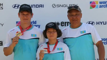 Фотография к новости: Садақ атудан Әлем кубогі: Қазақстан құрамасы алтын медаль иеленді