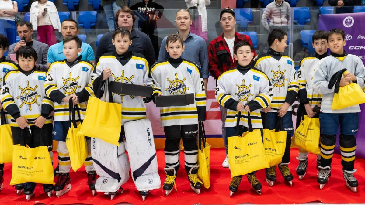 Халықаралық Олимпиада күні: Астанада интерактивті хоккейден турнир өтті