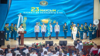 Фотография к новости: ІІМ-де полиция күні атап өтілді