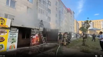 Фотография к новости: Астанада жертөледе орналасқан дәмхана өртенді