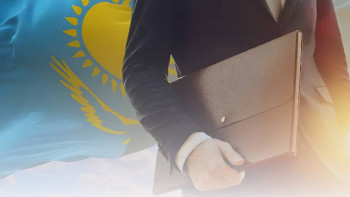 Фотография к новости: 23 маусым - Мемлекеттік қызметшілер күні