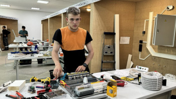 Фотография к новости: Үш жыл ішінде жұмысшы мамандықтарды таңдаған жастар 5 мыңға жетті