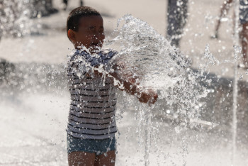 Фотография к новости: Бірнеше өңірде аптап ыстыққа байланысты ескерту жарияланды
