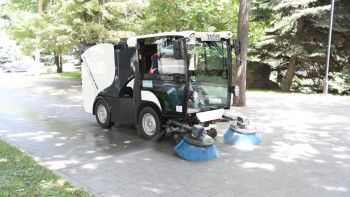 Фотография к новости: Алматыда көше тазалауға 2 мыңнан астам техника мен жұмысшы жұмылдырылады