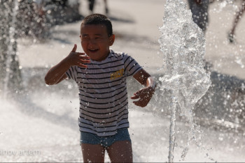 Фотография к новости: Бейсенбіде еліміздің басым бөлігінде аптап ыстық болады