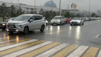 Фотография к новости: Елде көліктің алдыңғы терезесін қараңғылауға рұқсат берілуі мүмкін