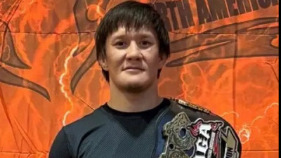 Жалғас Жұмағұлов АҚШ-та грэпплинг турнирінде жеңімпаз атанды