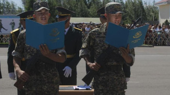 Фотография к новости: Елордалық жедел бригада қатары жас сарбаздармен толықты