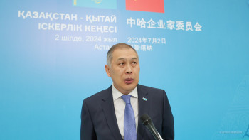 Фотография к новости: Шахрат Нұрышев: Қытай туристерінің Қазақстанға саяхаттағаны мемлекетке де, халыққа да тиімді