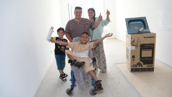 Фотография к новости: Алматыда 271 мұқтаж отбасы баспанаға ие болды